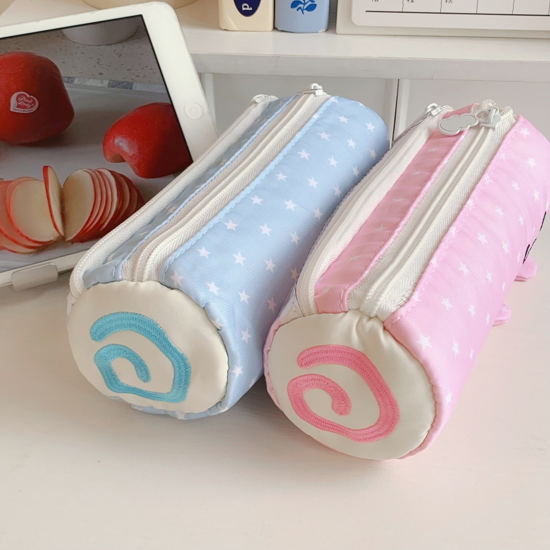 Foodie Cartoon Fish Cake Roll  - Pen Pouch Roll recension och pris