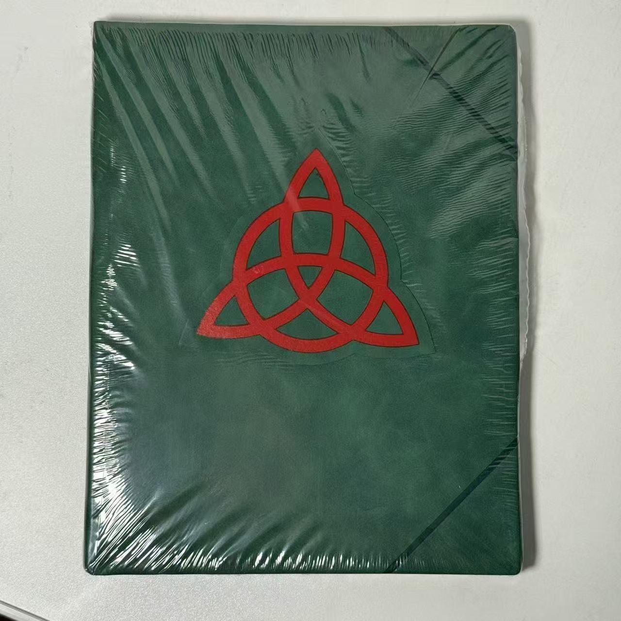Celtic Triquetra Trinity Knot  - Journal Leather Hardcover recension och pris