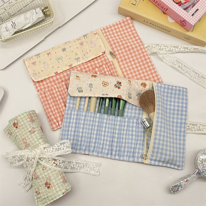Cute Cartoon Embossed Pencil R - Pen Pouch Roll recension och pris